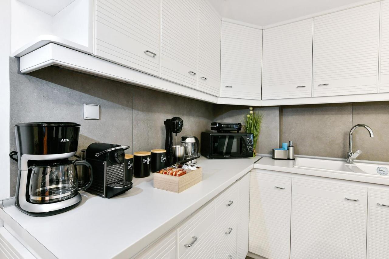 Porto Sea View Apartments - Pl Ippodromiou 21 Солун Екстериор снимка